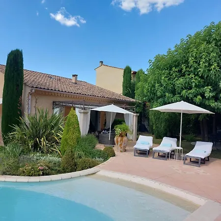 émeraude Villa *